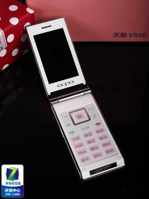 时尚音乐翻盖新贵 CCPO天籁V860美图赏