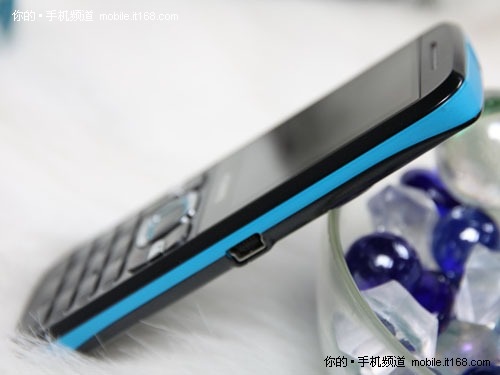 绑在炸弹上寄到美国吧 华为C5720评测