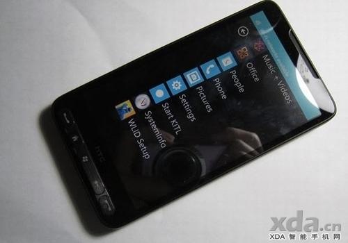通吃三大系统 HTC HD2成功运行WP7系统 