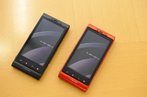 3倍光变  夏普两款1410万像素手机登场