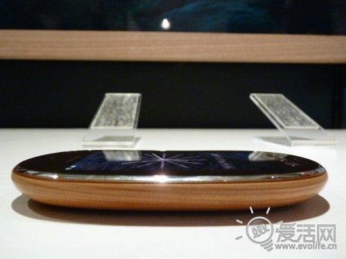 浑然天成 夏普纯木质手机SH08C图赏
