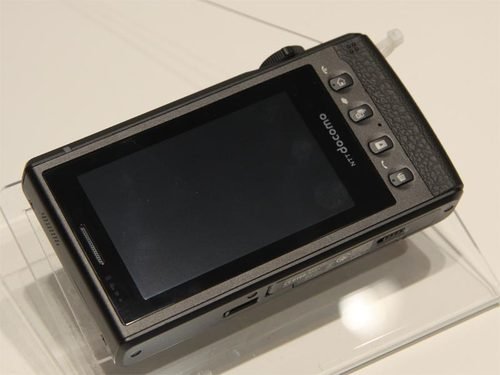 1200万像素光学变焦 LG L-03C手机图赏