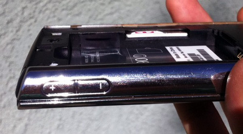 MicroSD卡不稳定 WP7手机隐患开始出现 