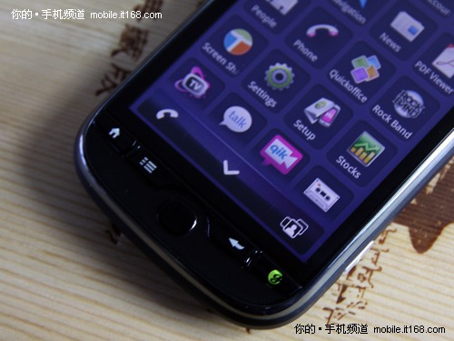 myTouch 4G机身周边细节