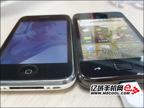 更多山寨i9000真机:点亮屏幕