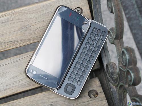 N系王者巅峰之作 诺基亚N97促销2790元 