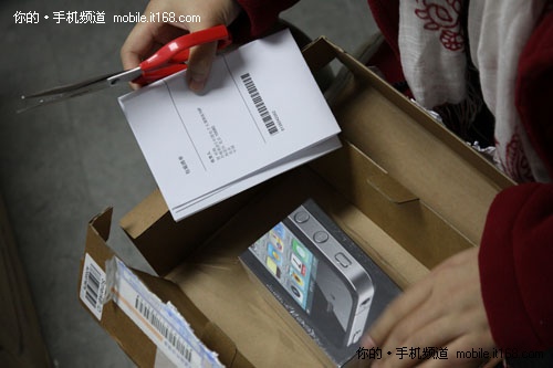 iPhone 4如何买到的 