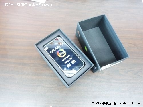 独家首发 三星i9000白色版到货售价3450