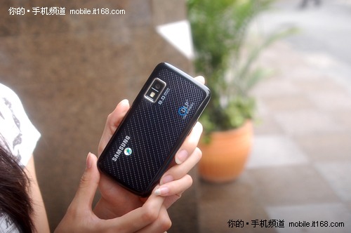 会投影的Android 三星i8520上市5200元