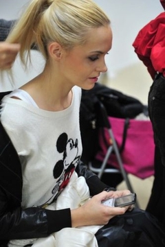 全球首款彩显透明屏 联想高端手机曝光