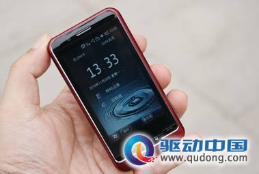 不必携号转网 琦基双模3G手机V880图赏