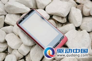 不必携号转网 琦基双模3G手机V880图赏