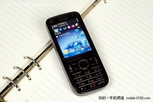 核心硬件:ARM11架构600MHz处理器