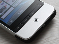 Android金属翘下巴 HTC Legend大降300 