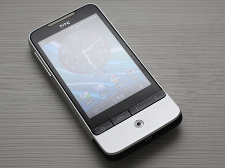 Android金属翘下巴 HTC Legend大降300 
