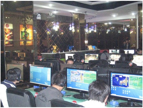 主流配置 技嘉770搭AMD四核入驻恒顺网吧