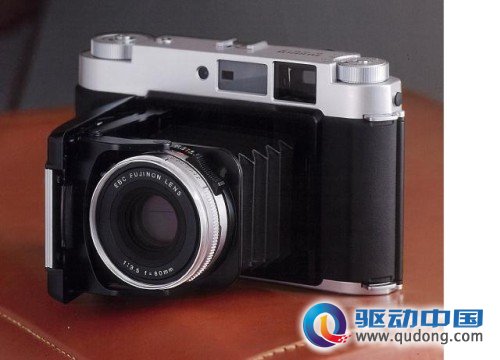 GF670 Professional：可折叠的中画幅相机