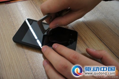android智能手机 魅族M9 屏幕耐划度测试