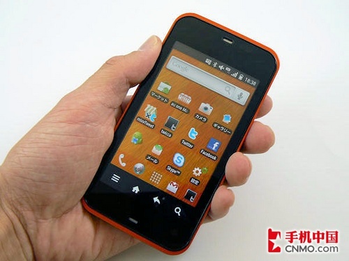 iPhone 4劲敌 Android新机夏普IS03图赏 