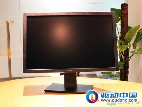 新老机皇交接? 戴尔两款30大屏液晶PK