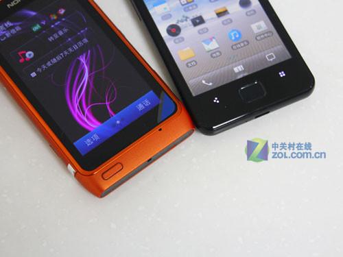 到底谁更惹眼魅族M9/橙色诺基亚N8图赏