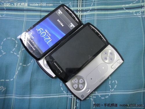 曝索爱PSP Phone真机图