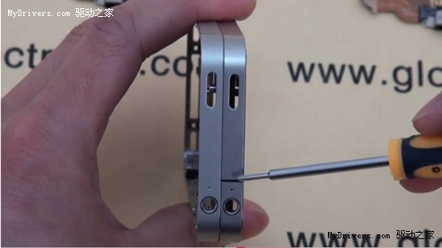 苹果iPhone 5组件意外曝光 边框有变化!
