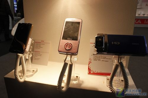 水墨风格领衔 康佳多款手机亮相MWC2011