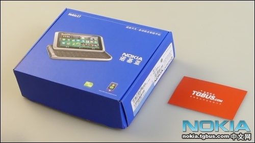 Symbian^3商务旗舰机 诺基亚E7开箱图赏