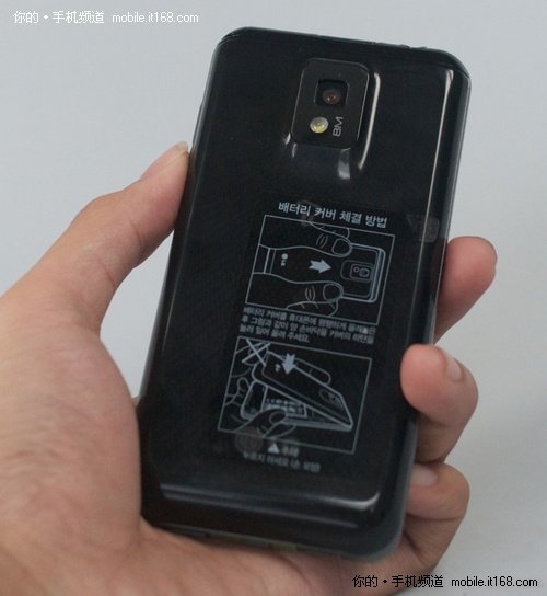 LG Tegra2双核平台 Optimus 2X开箱图赏