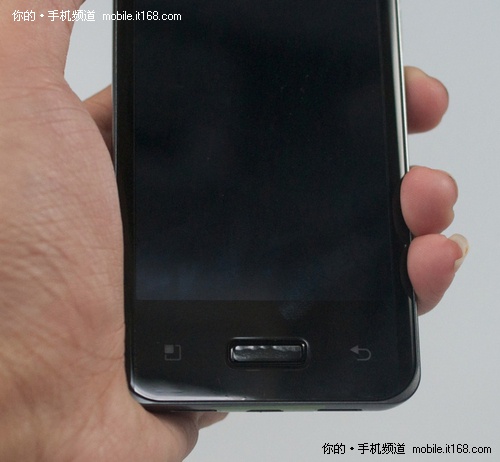 LG Tegra2双核平台 Optimus 2X开箱图赏