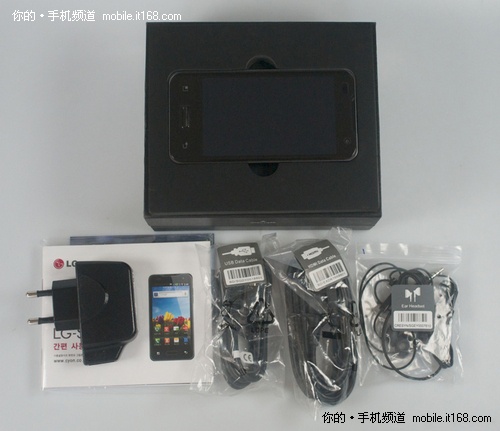 LG Tegra2双核平台 Optimus 2X开箱图赏