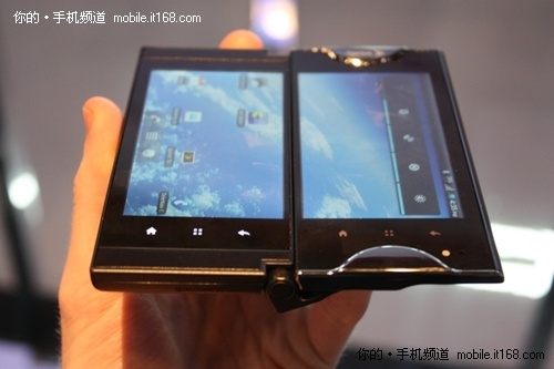 Android折叠双屏手机 京瓷ECHO真机赏析