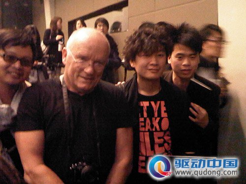 摄影师彼得·林德伯格北京开展 手持数码担心数码