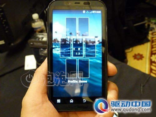 摩托罗拉XT865 Droid Bionic 4G手机 