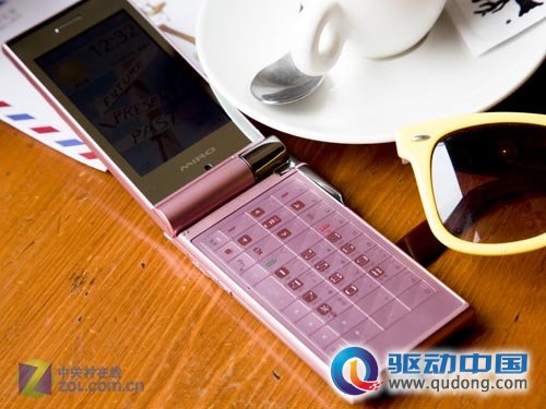 旋屏设计+全键盘 联想P90W不到1500元 