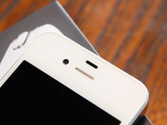 白色版终于上市 苹果iPhone 4再掀热潮 