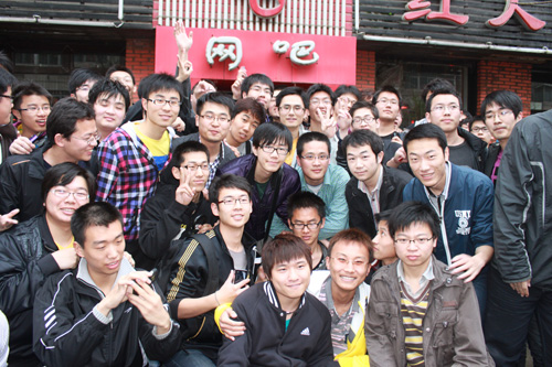 与09激战DotA!技嘉沈阳东逸网吧电竞活动直击