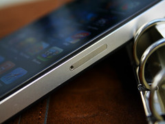 行货也便宜 16GB苹果iPhone 4猛降200元