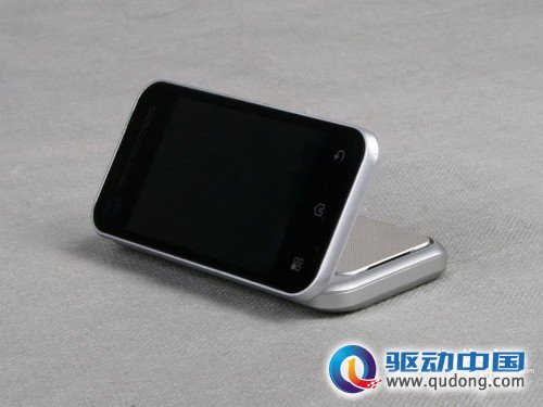 经典后空翻手机 摩托罗拉ME600仅售999