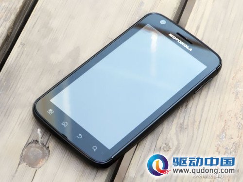 双核处理器手机上市 摩托罗拉Atrix 4G到货