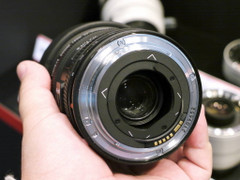 佳能EF 8-15mm F4L Fisheye USM实物图