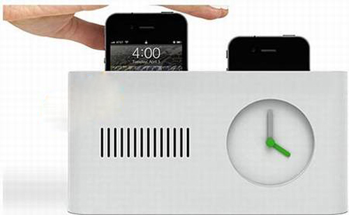 iPhone“吐丝机”闹钟在Computex展出