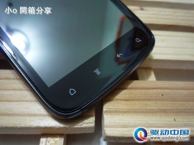 【小o 开箱分享】 hTC Sensation开箱文／感动机开箱文！外型介绍+盒装配件全览