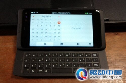 MeeGo第二击 侧滑盖诺基亚N950真机曝光