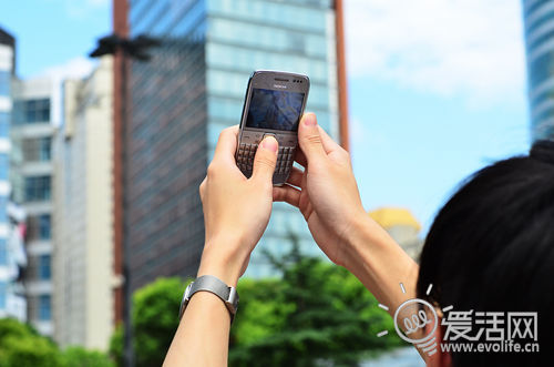 把握城市生活节奏 诺基亚E6智能手机行记