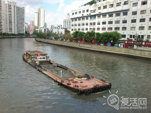 白色双子星 体验索尼爱立信ST15i、SK17i新机