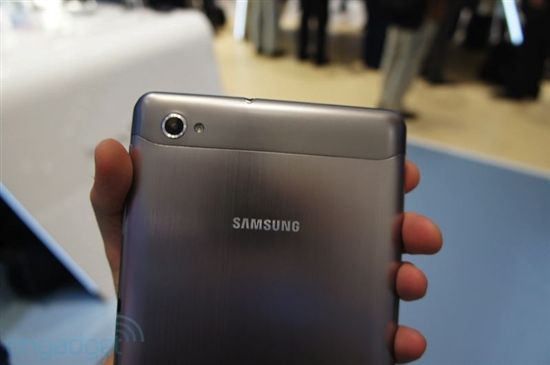 三星7.7寸平板亮相：Android 3.2+双核1.4GHz