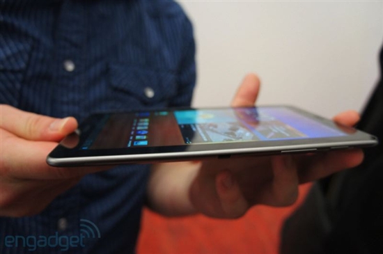 三星7.7寸平板亮相：Android 3.2+双核1.4GHz