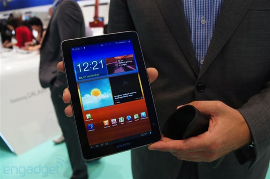 三星7.7寸平板亮相：Android 3.2+双核1.4GHz